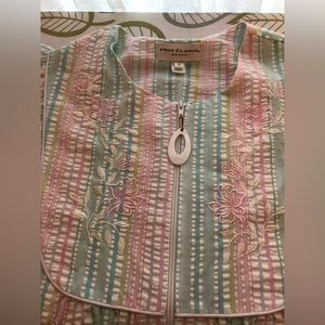 Miss Elaine Woman’s Robe